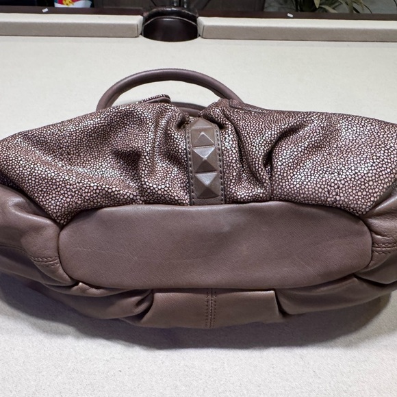 B. Makowsky Brown Leather Shoulder Bag with Slouchy Silhouette - Picture 8 of 12